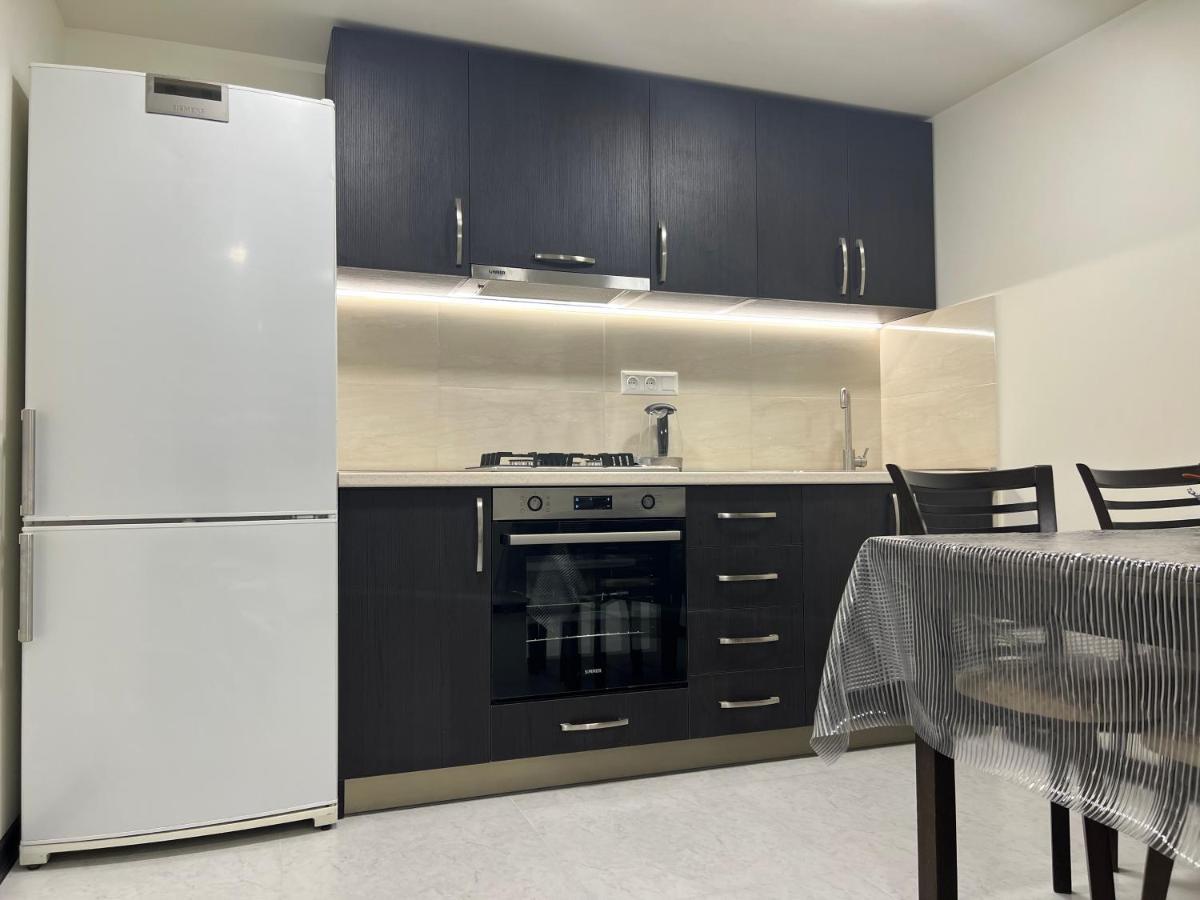 Ferienwohnung Cosy flat Erivan Exterior foto